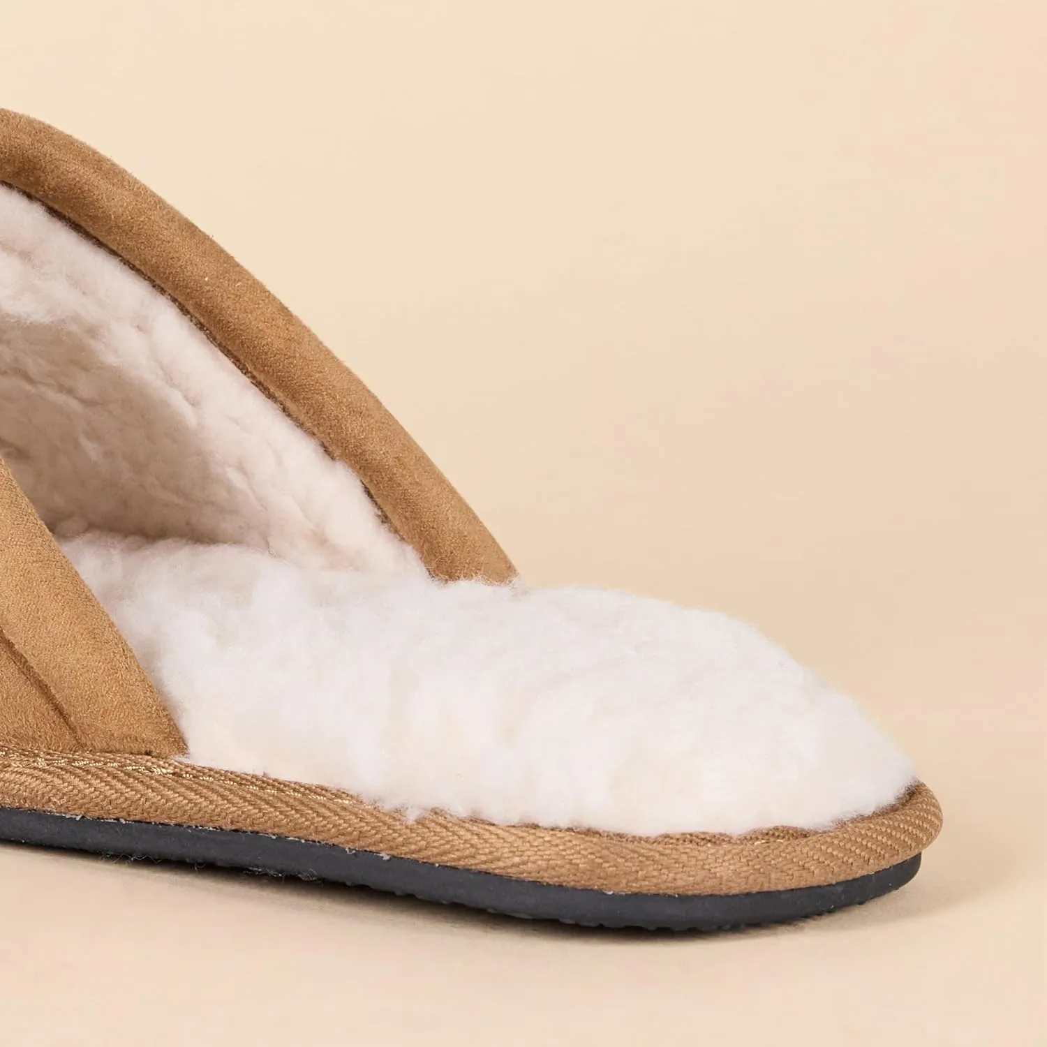 Amazon Essentials Cozy Slippers, House Shoes for Men