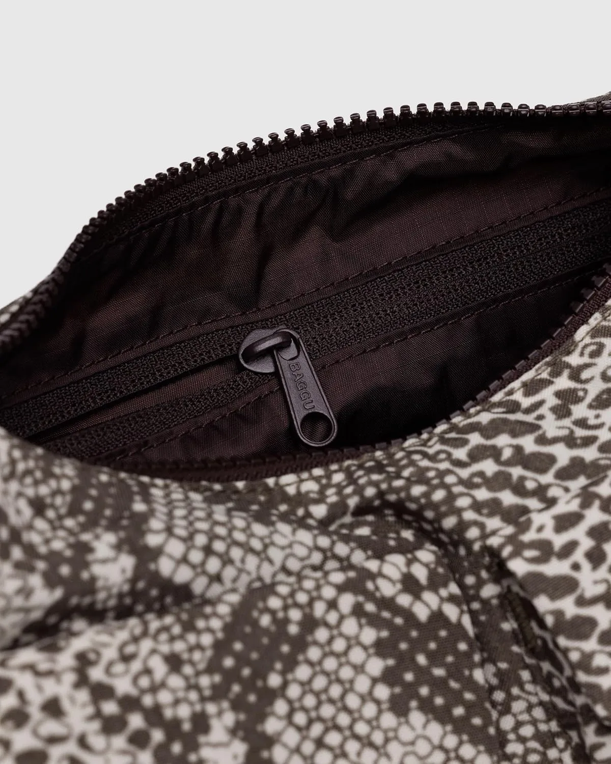 BAGGU Cargo Shoulder Bag