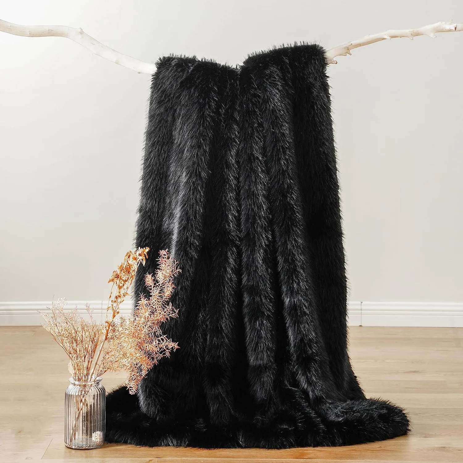 BATTILO HOME Luxury Fluffy Black Faux Fur Throw Blanket, Black Blanket for Couch, Sofa, Chair, Bed, Plush Fuzzy Cozy Fur Throws with Long Pile, 50"x60"