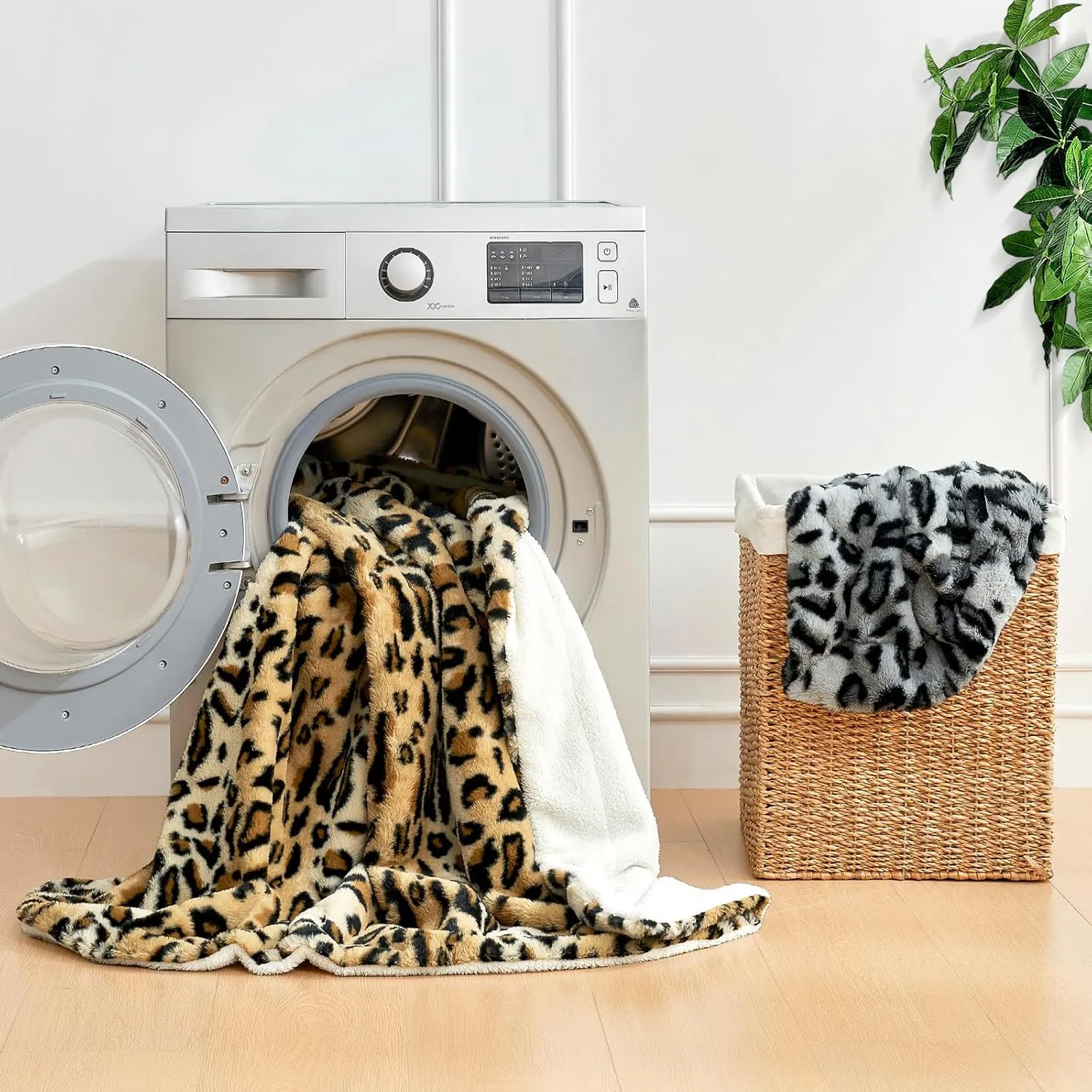Cozy Bliss Luxury Faux Fur Throw Blanket Leopard Print, Non Shedding Double Sided Sherpa Blankets Super Soft Fluffy Thick Warm Throws Home Decor for Couch Bed Sofa Women,60"*80"Inches Brown Leopard