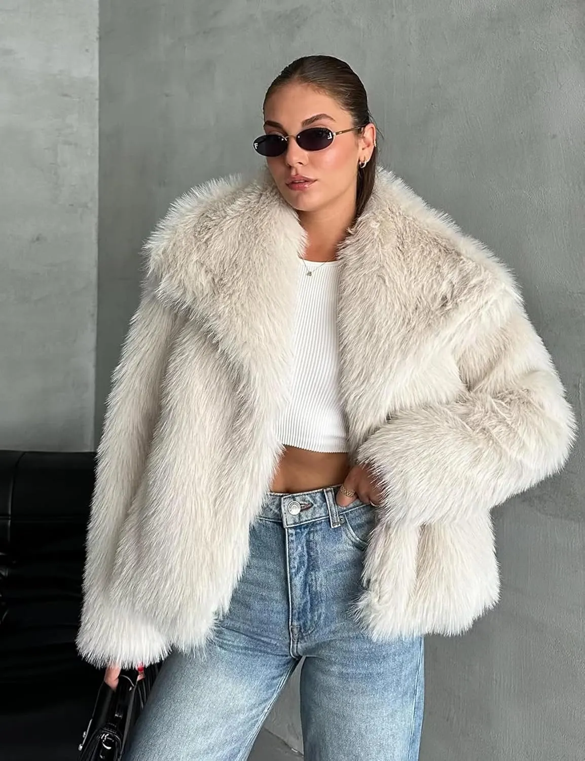 COZYPOIN Womens Faux Fur Jacket Fluffy Fur Cropped Coat Long Sleeve Open Front Fur Cape