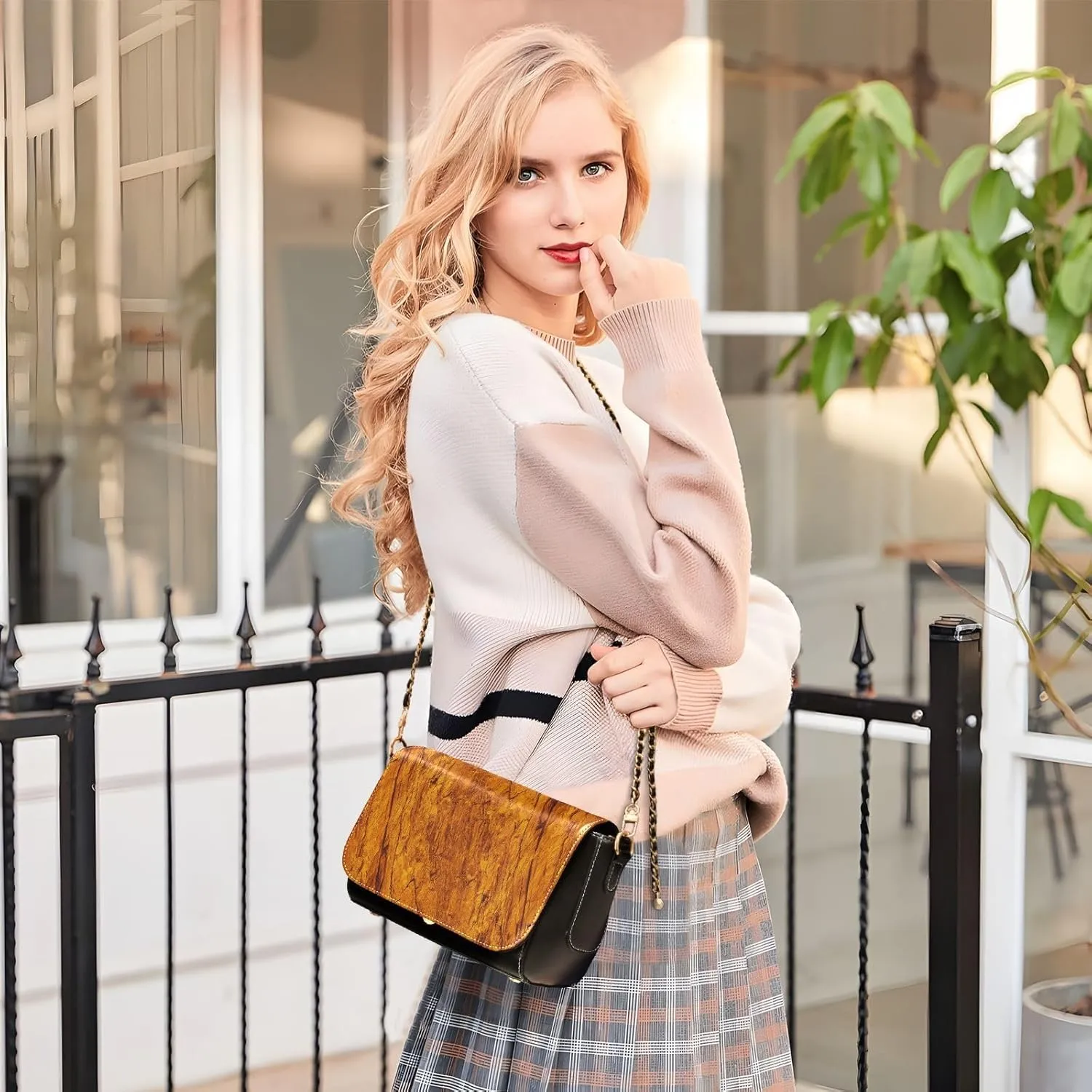 Crossbody Bags for Women Trendy Women's Black Shoulder Bag Small PU Leather Flap Cross Body Bag Handbags