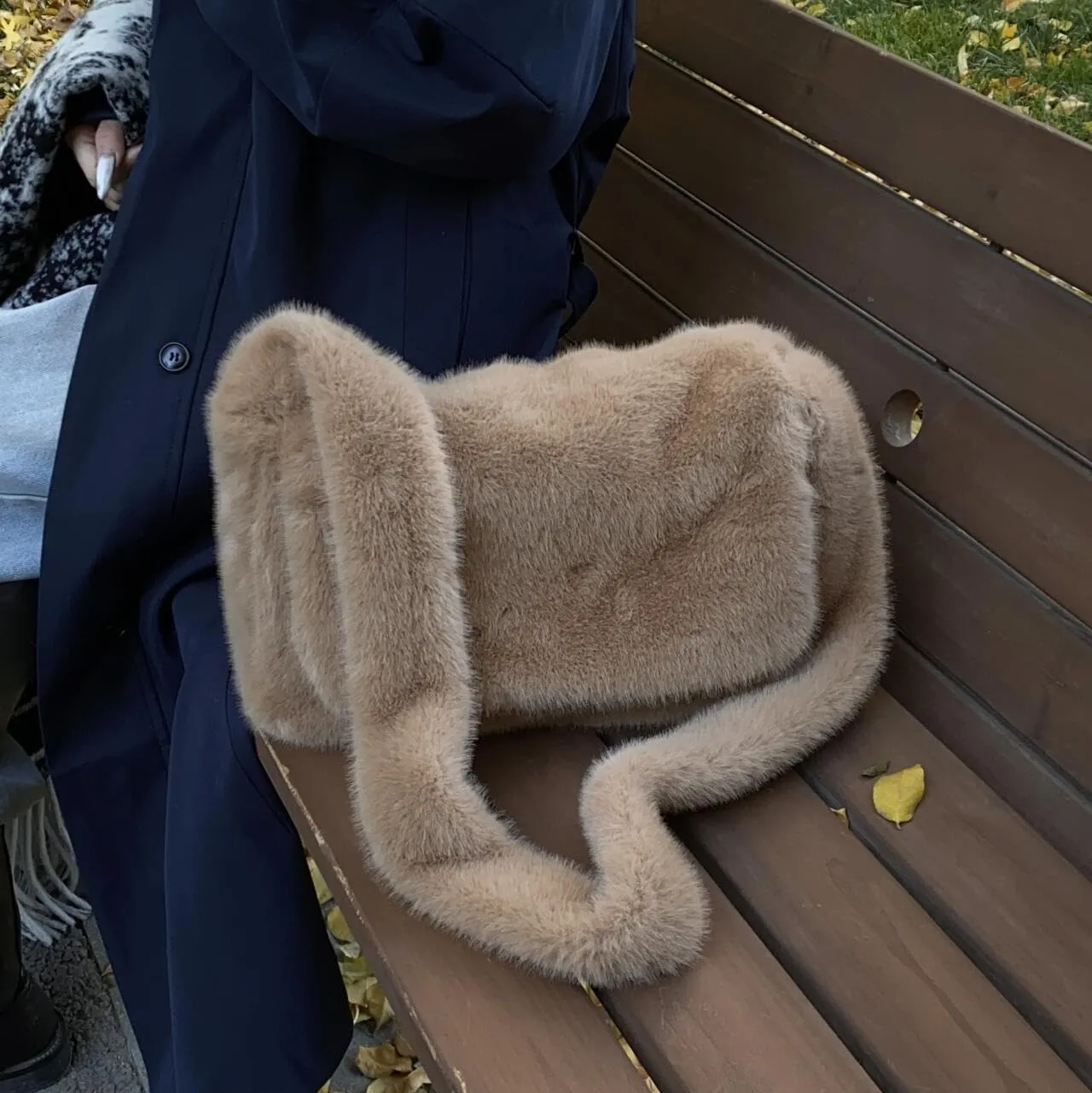 Furry Faux Fur Shoulder Crossbody Bag for Women Cute Handbag Fluffy Plush Y2K Messenger Purse