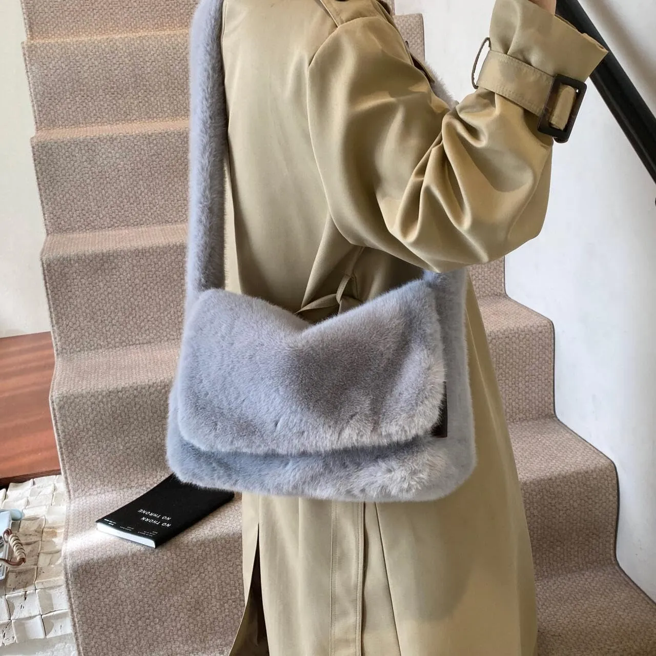 Furry Faux Fur Shoulder Crossbody Bag for Women Cute Handbag Fluffy Plush Y2K Messenger Purse