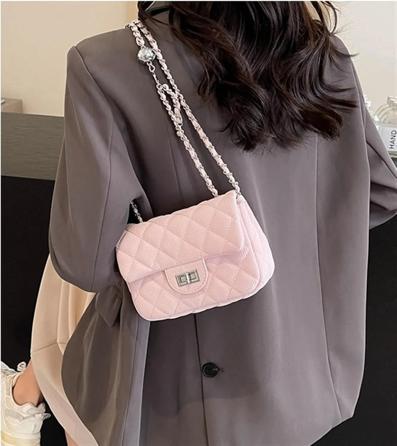 High-grade Underarm Bag Women's New Niche Design Rhombic Chain Bag Explosions Shoulder Slung Small Bag