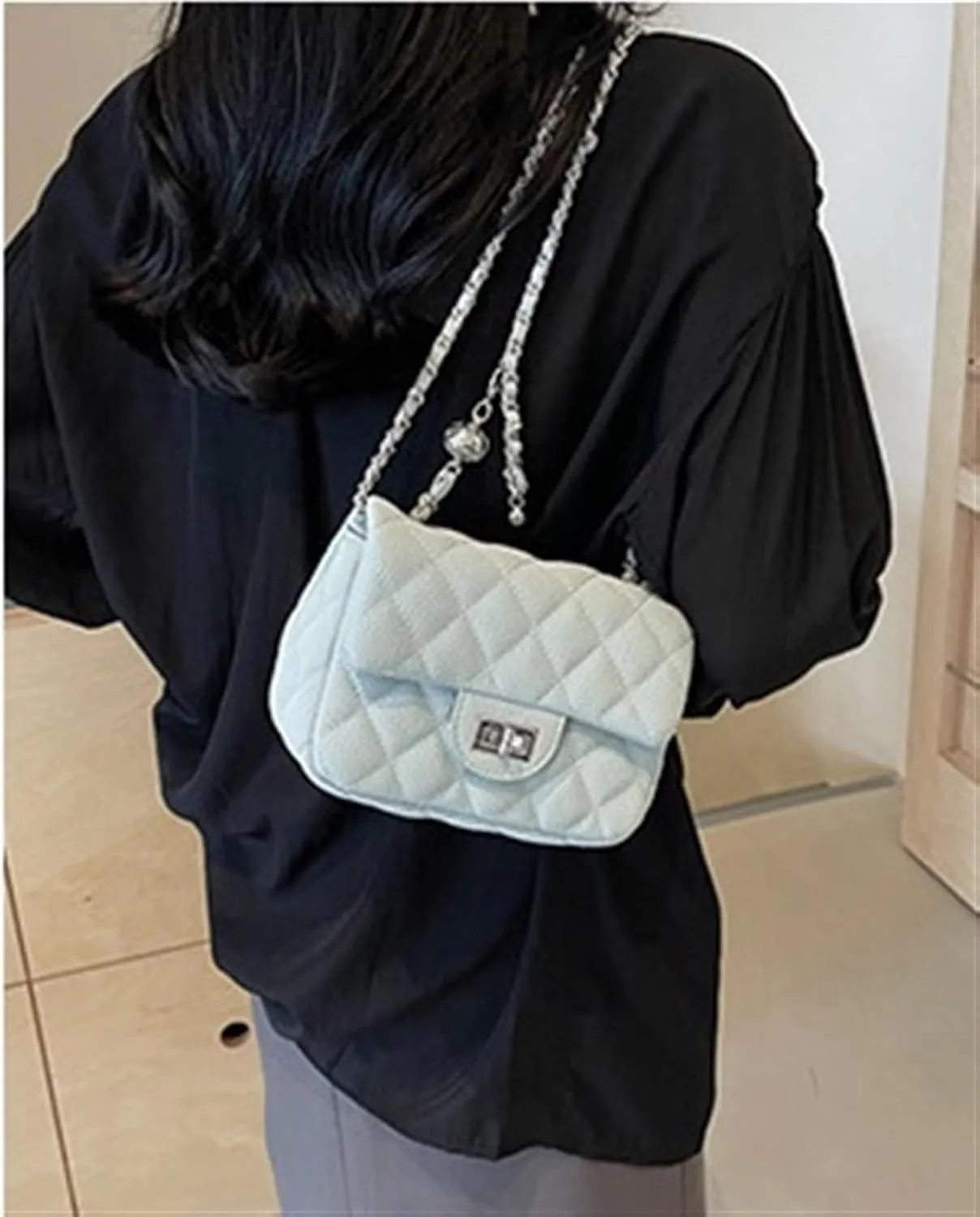 High-grade Underarm Bag Women's New Niche Design Rhombic Chain Bag Explosions Shoulder Slung Small Bag