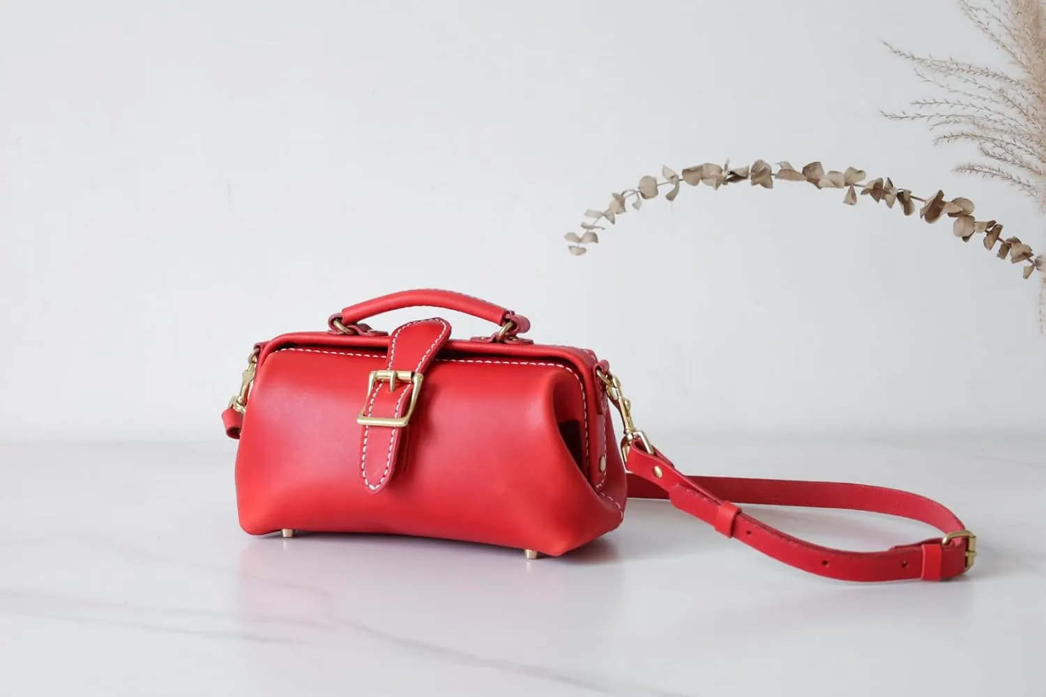 Leather Doctors Bag- Doctor Style Bag, Leather Purse, Off Shoulder Bag, Monogram Leather Bag, Every Day Carry (red)