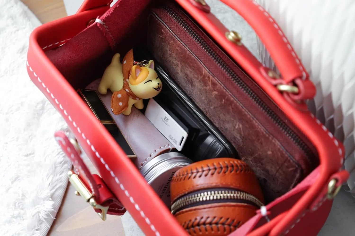 Leather Doctors Bag- Doctor Style Bag, Leather Purse, Off Shoulder Bag, Monogram Leather Bag, Every Day Carry (red)