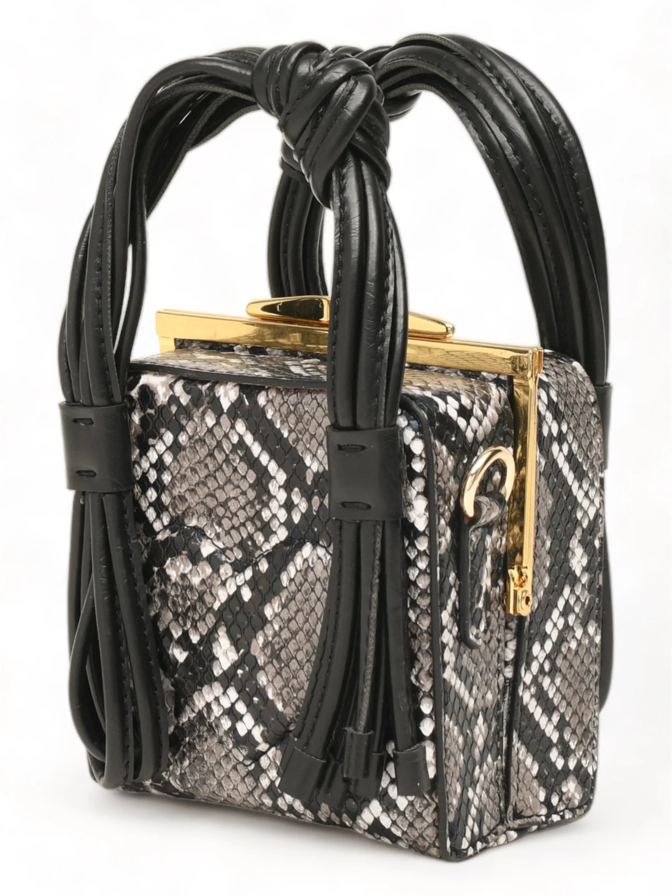 Love Knot Cube In Black & White