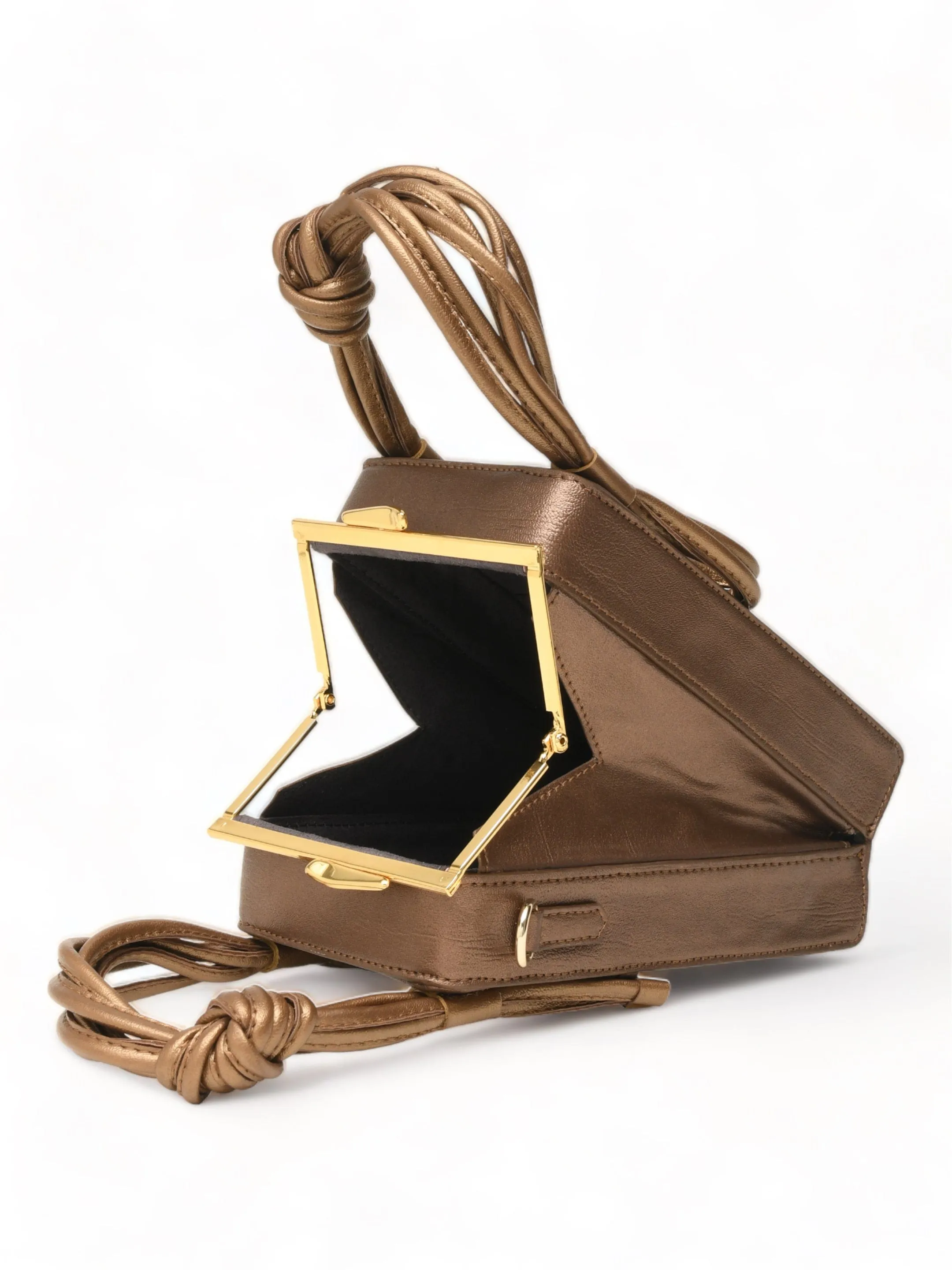 Love Knot Cuboid In Bronze