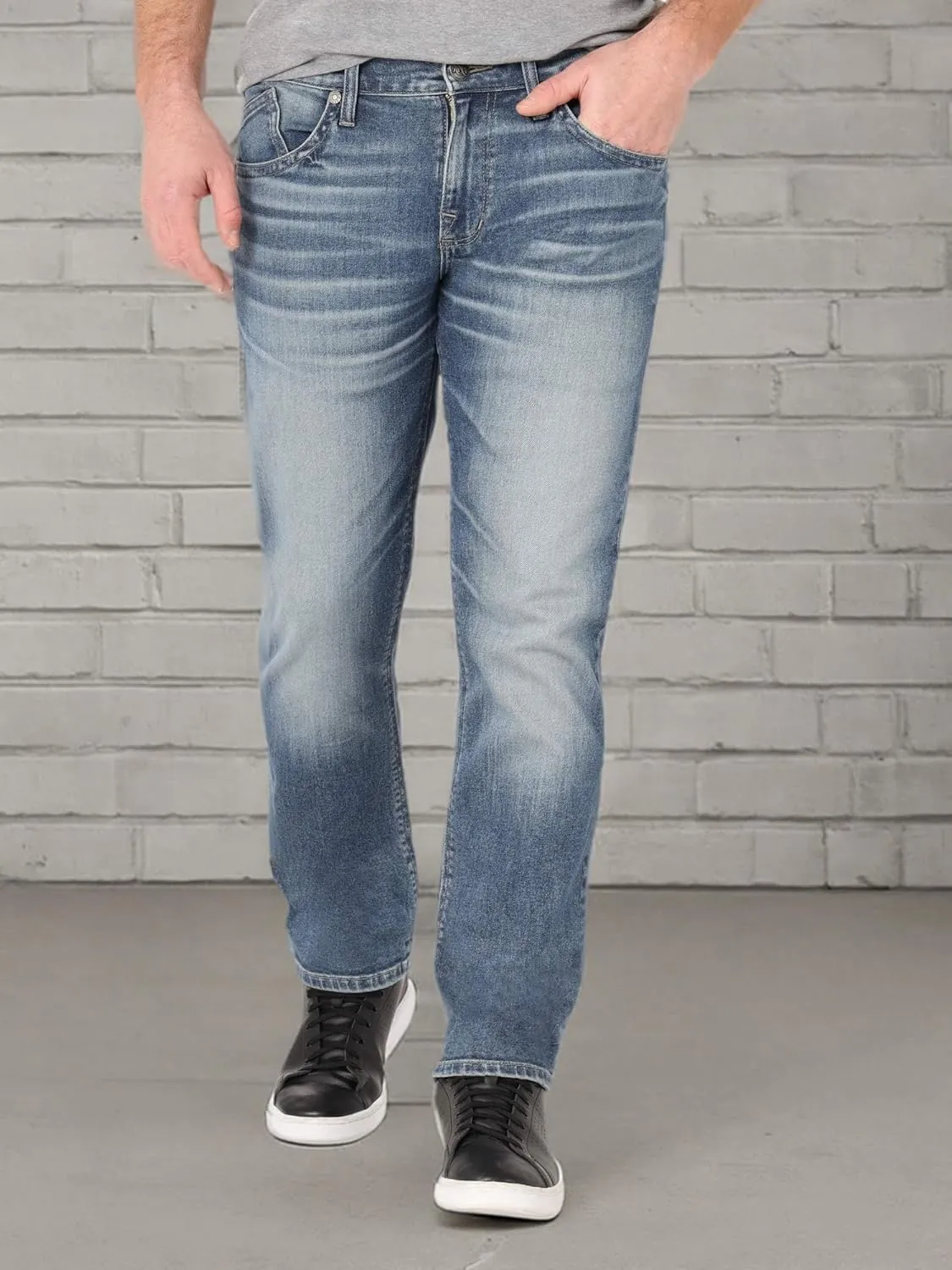 Rock & Republic Men's Slim Straight Jean