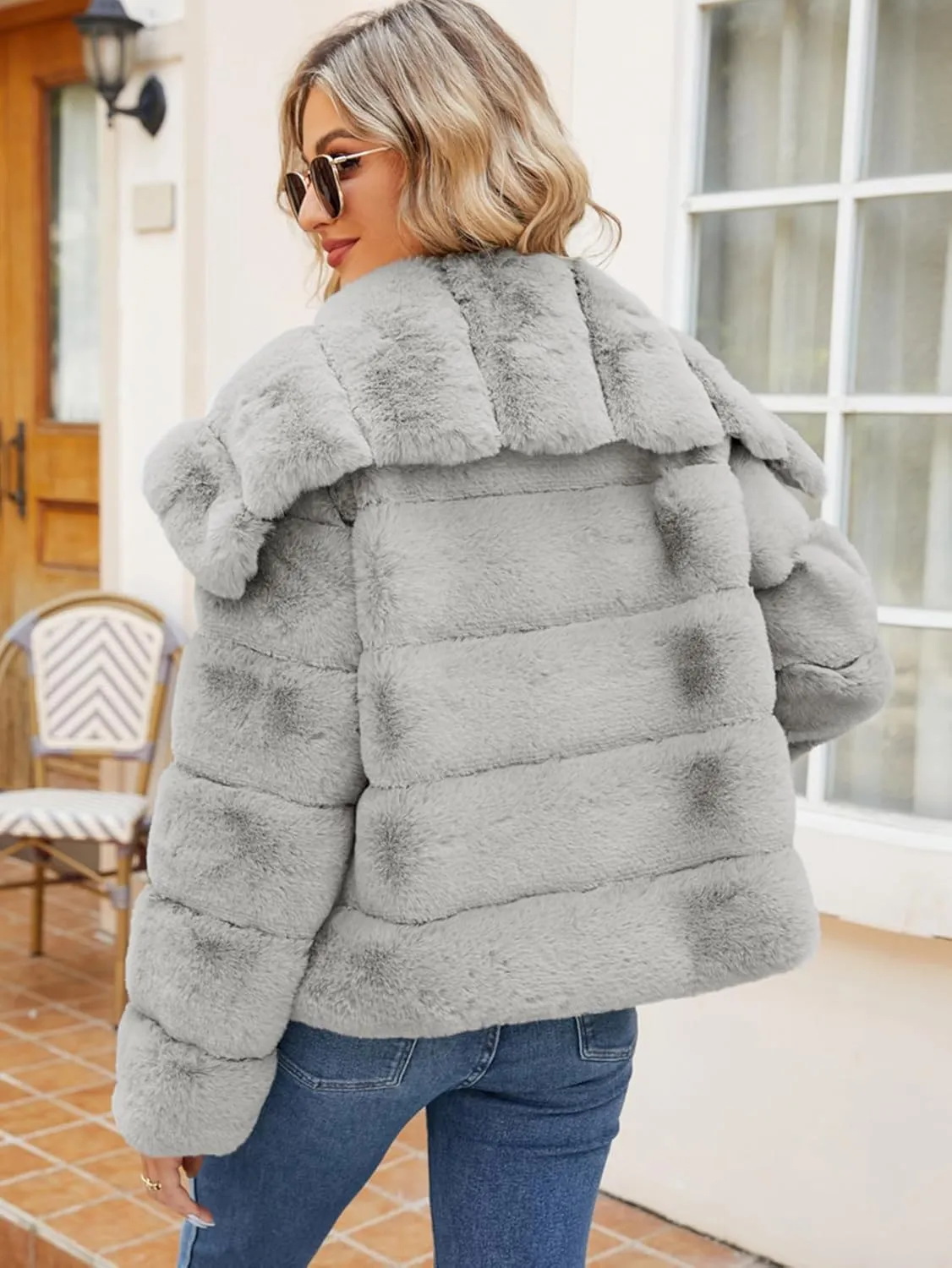 Simplee Apparel Womens Faux Fur Coat Fleece Cropped Jacket Long Sleeve Fur Coats Warm Winter Jackets 2024