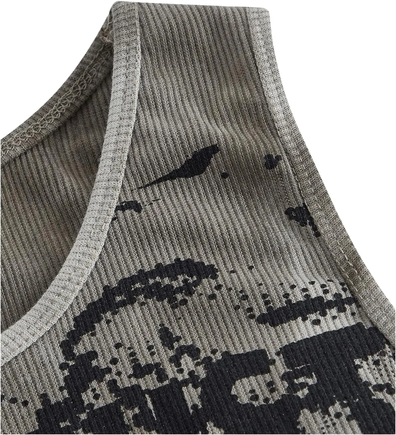 SOLY HUX Women's Graphic Tank Tops Y2k Gothic Scoop Neck Sleeveless Tops Summer Going Out Top