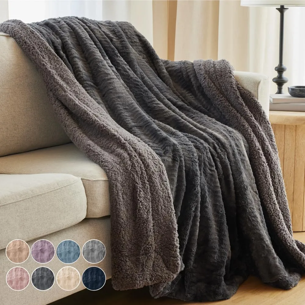 The Connecticut Home Co Throw Blanket for Couch, Soft Fluffy Room Decor, Cozy Warm Throws for Bed, Couches, Gifts for Women, Bedroom Cute Aesthetic Blankets Faux Fur and Sherpa, 65x50, Gray