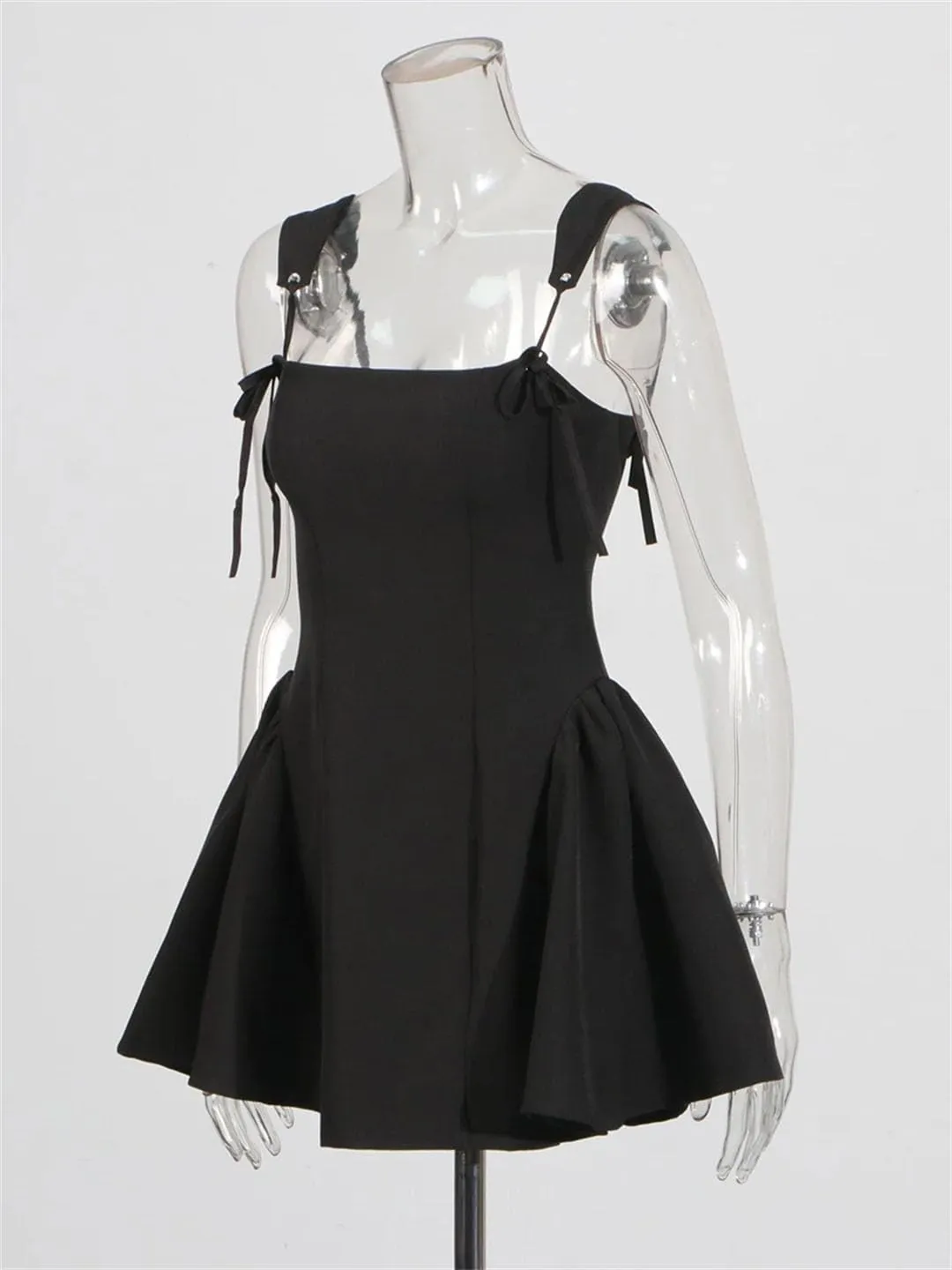 Women Elegant Black Square Neck Sleeveless Halter Dress Sexy Slimming Backless High Waisted Pleated Line Skirt Dress