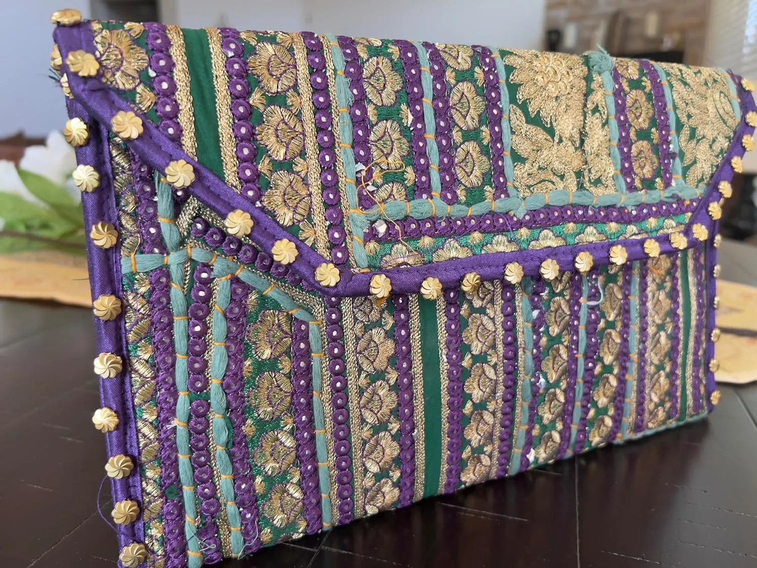 women embroidered clutch bag girls sling crossbody bag bohemian boho style fall fashion