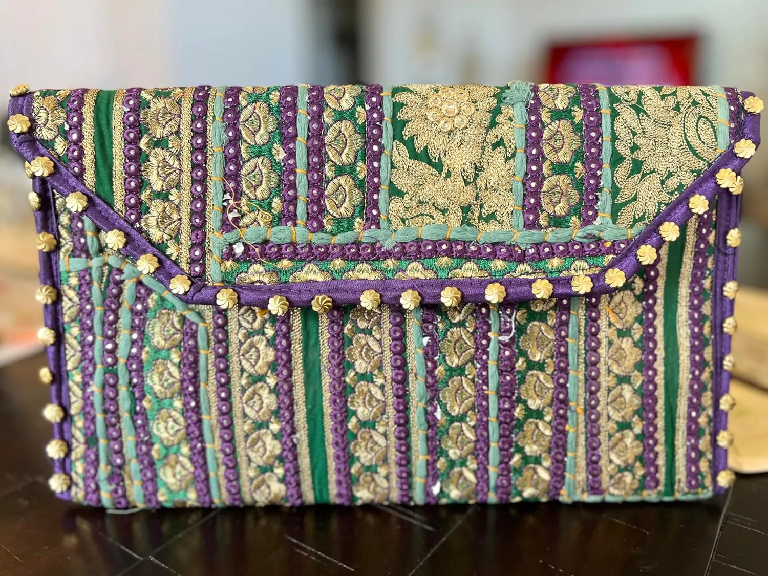 women embroidered clutch bag girls sling crossbody bag bohemian boho style fall fashion