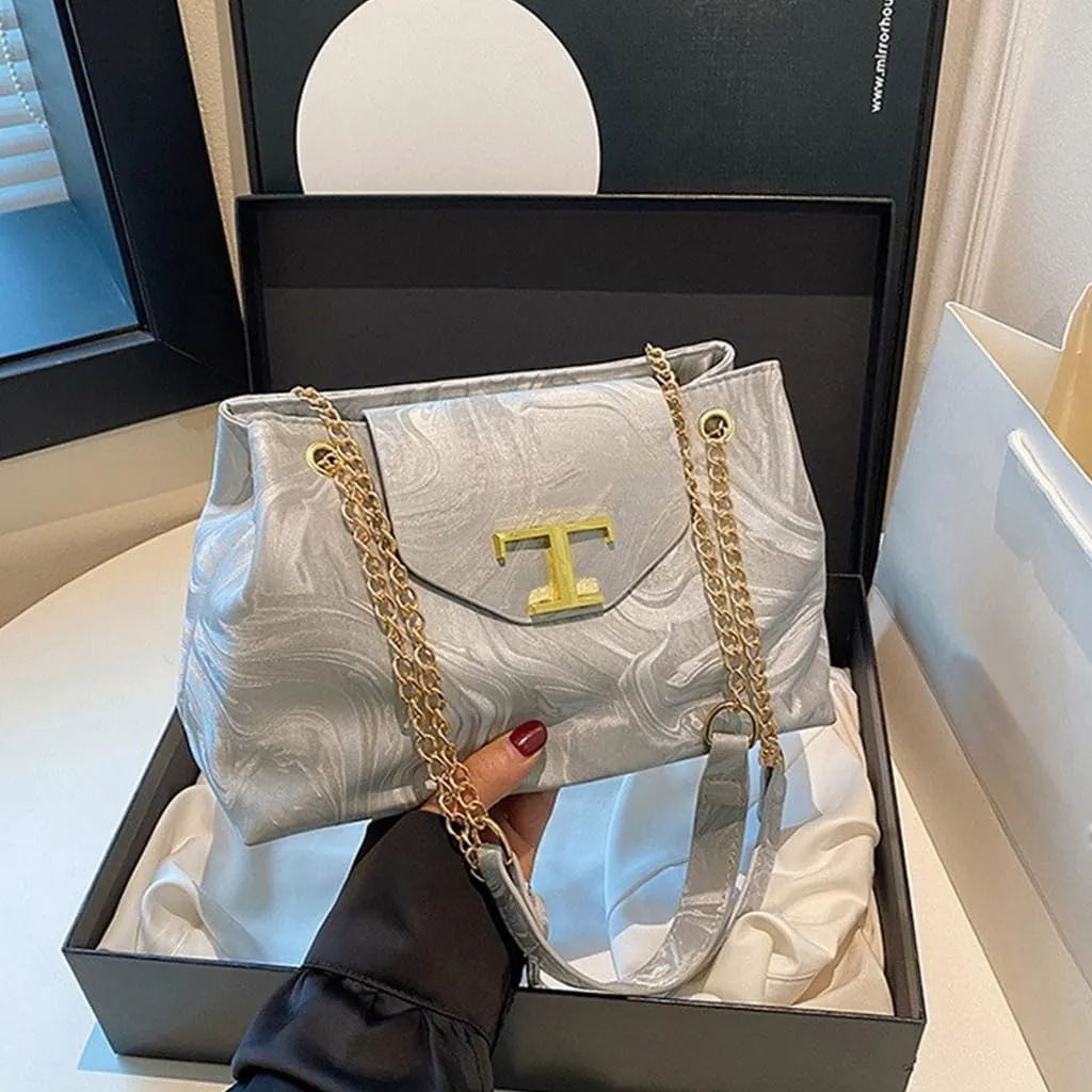 Women Fashionable Large Capacity Crossbody Bag with Adjustable Chain Strap Metal Decors PU Leather Shoulder Bag Purse