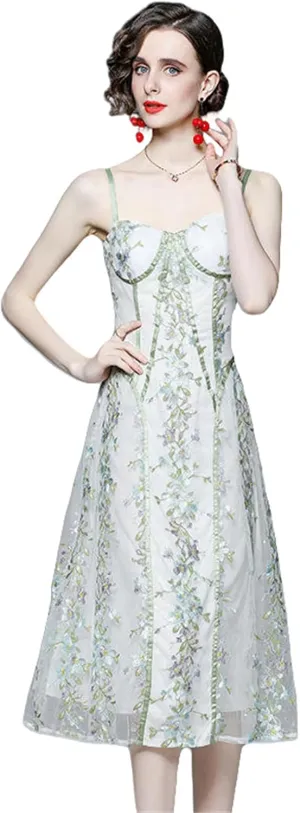 Women's French Vintage Strapless Embroidered Slim-Fit Waist-Cinching Long Dress