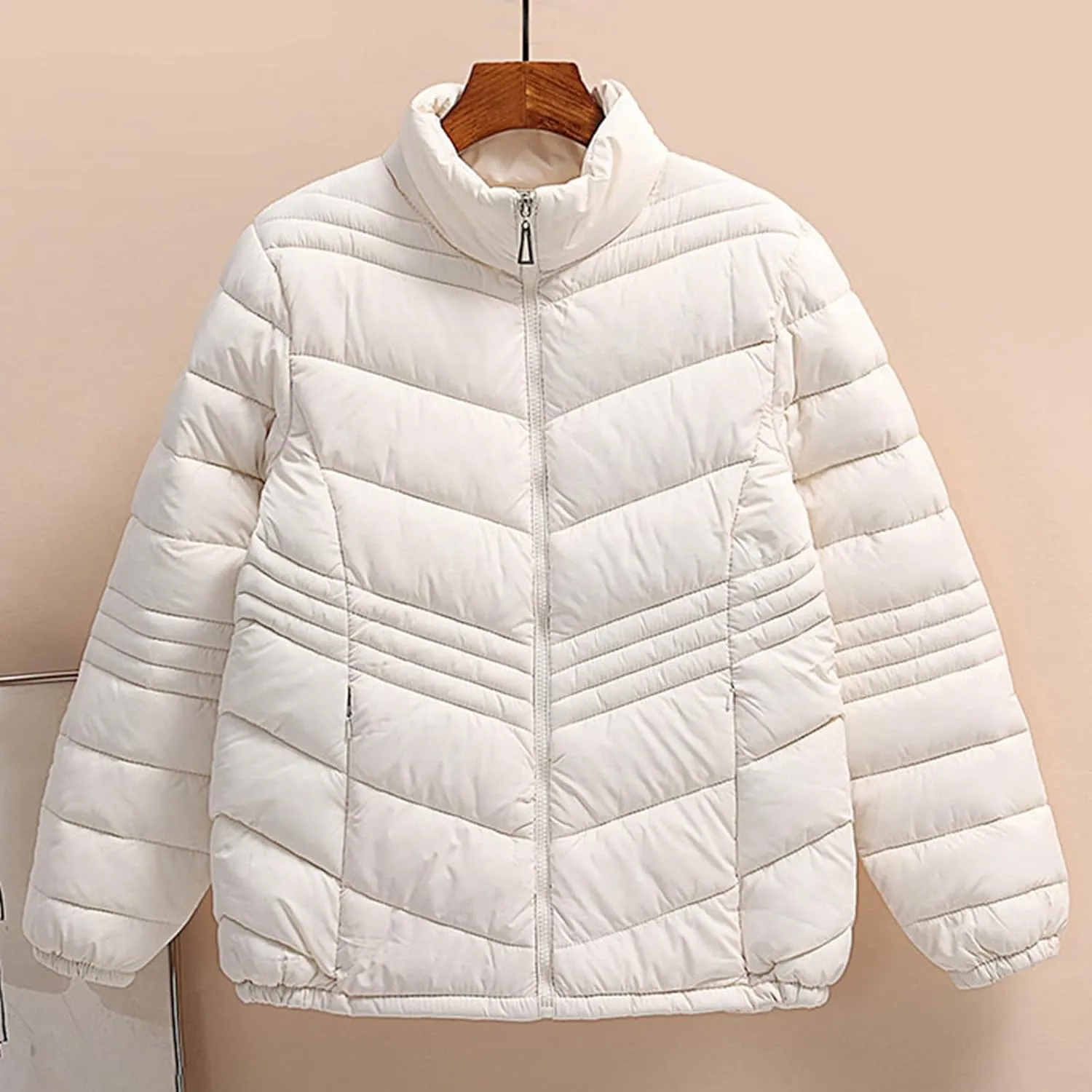 Women's Short Quilted Jackets Casual Stand Collar Zip Up Winter Down Puffer Jacket Padded Outerwear Coats with Pocket