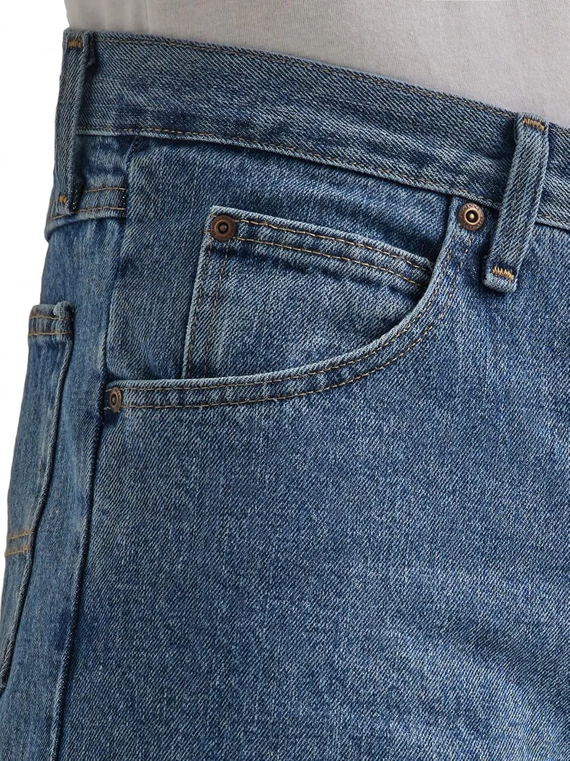 Wrangler Authentics Men's Classic 5-Pocket Regular Fit Cotton Jean